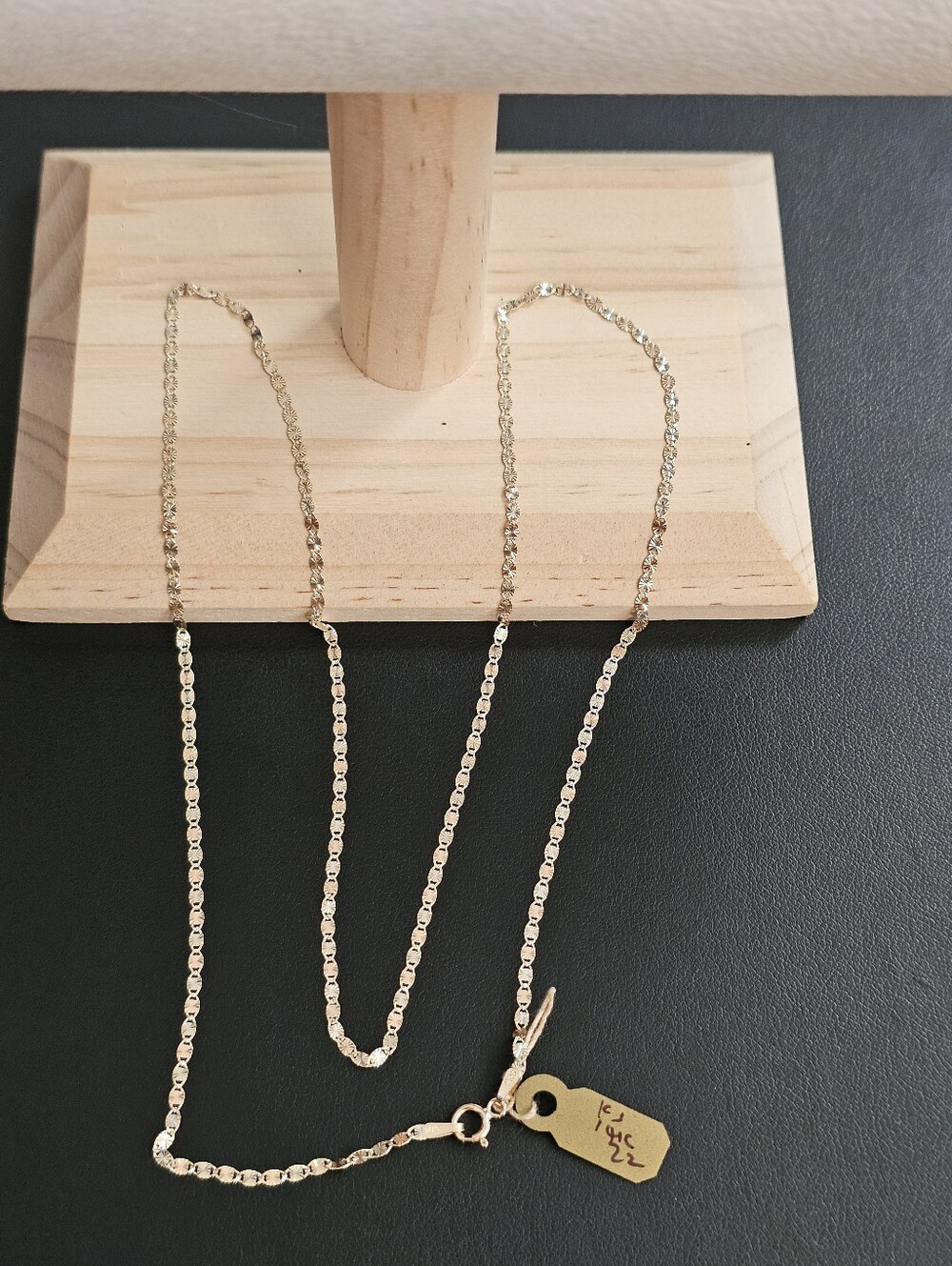 14k Gold Tri Color Necklace 22 Inch